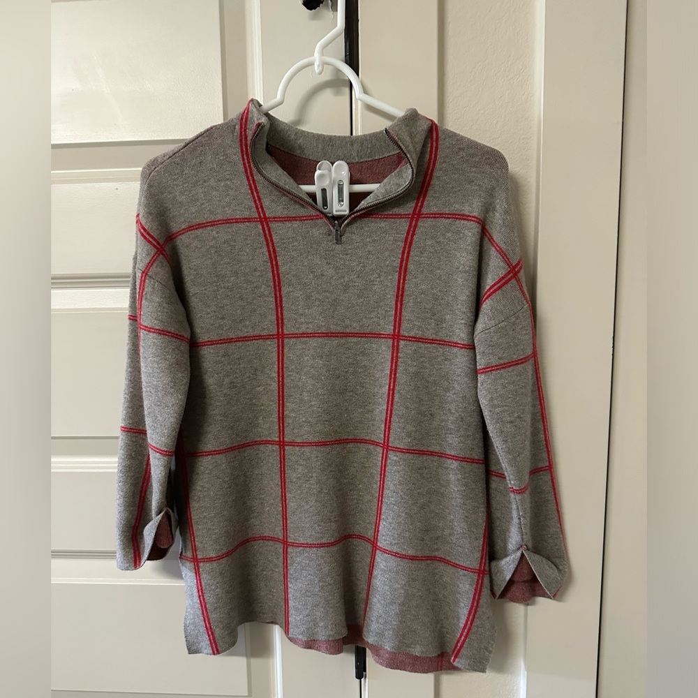 1/4 zip cropped sleeve sweater